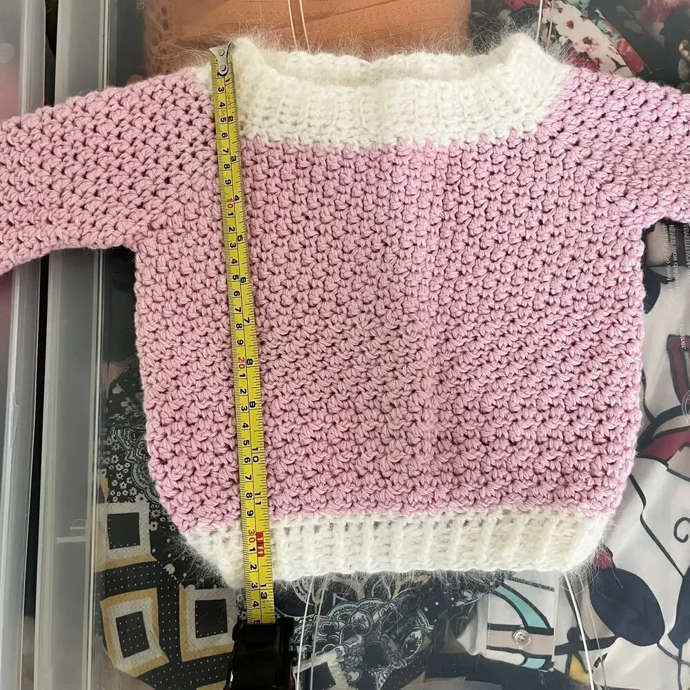Gorgeous Handmade Girl's Pink And White Pullover Sweater Size 4-5 T